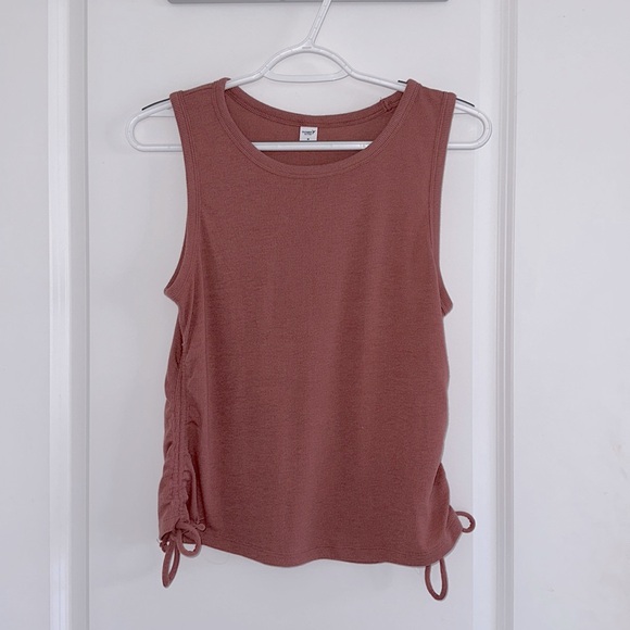 Old navy active tank - Picture 6 of 6